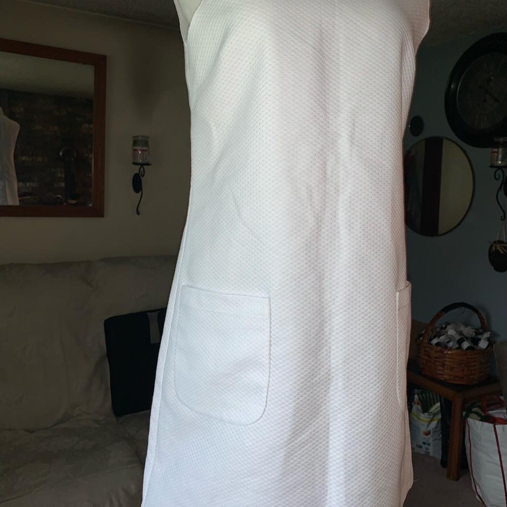 Dolce & Gabbana White Textured Lightweight Sleeveless Dress New w Tags
